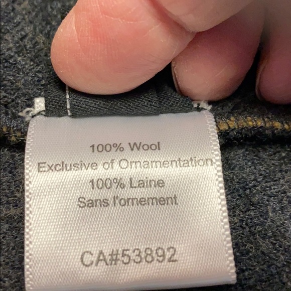 Icelandic Design size small 100% wool jacket {073} - Picture 6 of 9